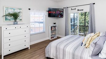 Good Times and Tan Lines