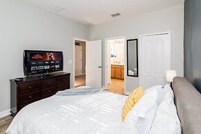 Mansion on Mrytlewood