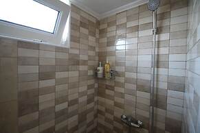 Christa's Home near ATH Airport