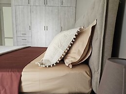 Christa's Home near ATH Airport