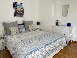 Les Deux Chevaux Guesthouse