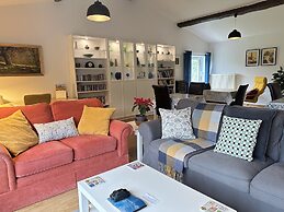 Les Deux Chevaux Guesthouse