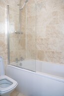 Destination London Docklands