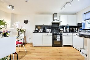 Destination London Docklands