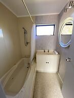 Motuoapa Bay Chalets