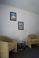 Motuoapa Bay Chalets