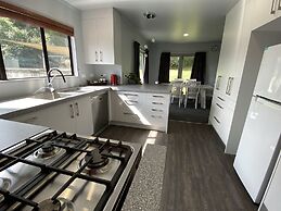 Motuoapa Bay Chalets