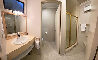 Motuoapa Bay Chalets