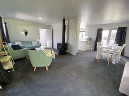 Motuoapa Bay Chalets