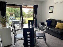 Motuoapa Bay Chalets