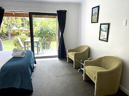 Motuoapa Bay Chalets