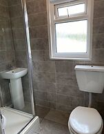 Inviting 2-bed Chalet in Caernarfon