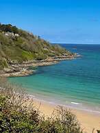 Beautiful 2-bed Holiday Home nr Kynance Cove