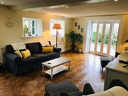 Hengoed Hideaway - Spacious 3-bed House