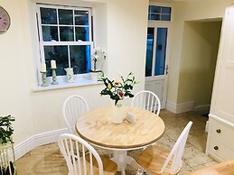 Hengoed Hideaway - Spacious 3-bed House