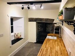 Hengoed Hideaway - Spacious 3-bed House