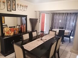 Inviting 3-bed House in Kempton Park