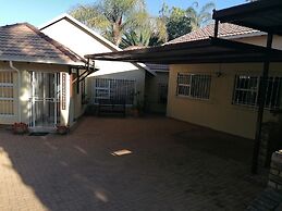 Inviting 3-bed House in Kempton Park