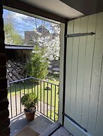 Beautiful Barn Conversion With Wood-burning Stove