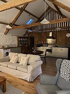 Beautiful Barn Conversion With Wood-burning Stove