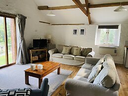 Beautiful Barn Conversion With Wood-burning Stove