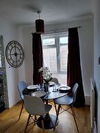 Charming 2-bed Apartment Located in Elham Norwich