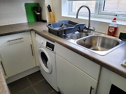 Charming 2-bed Apartment Located in Elham Norwich