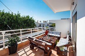 Fully Equipped House Nearby the Beach