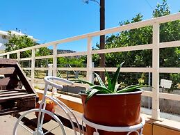 Fully Equipped House Nearby the Beach