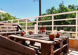 Fully Equipped House Nearby the Beach