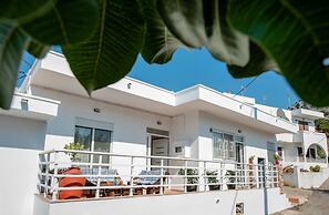 Fully Equipped House Nearby the Beach