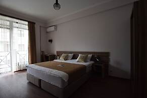 Hotel444