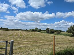 Birdsong Lodge - Peaceful - dog Friendly