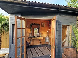 Birdsong Lodge - Peaceful - dog Friendly