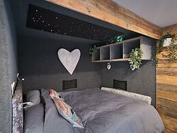 Birdsong Lodge - Peaceful - dog Friendly