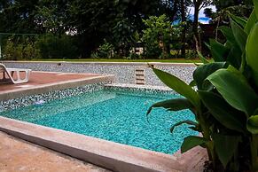 Captivating 2-bed Apartment