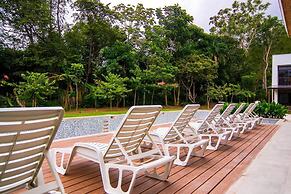 Captivating 2-bed Apartment