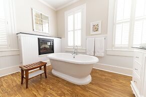 The Edenton Collection-Captain's Quarters Inn