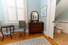 The Edenton Collection-Captain's Quarters Inn