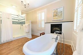 The Edenton Collection-Captain's Quarters Inn