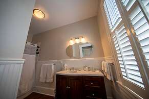 The Edenton Collection-Captain's Quarters Inn