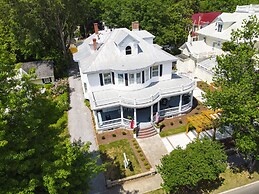 The Edenton Collection-Captain's Quarters Inn