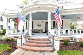 The Edenton Collection-Captain's Quarters Inn