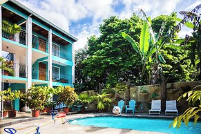 The Blue Suites & Spa