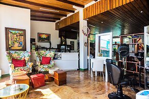 The Blue Suites & Spa