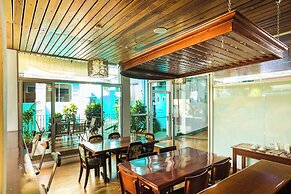 The Blue Suites & Spa