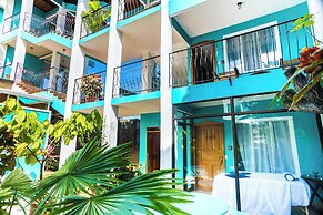 The Blue Suites & Spa