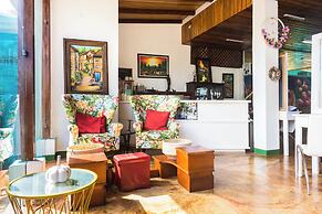 The Blue Suites & Spa