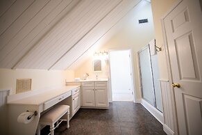 The Edenton Collection-The Granville Queen Inn