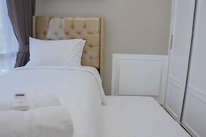 Modern And Comfy 2Br At Menteng Park Apartment